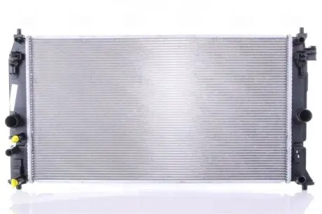 Радиатор охлаждения двигателя NISSENS 606394 Купить в Украине