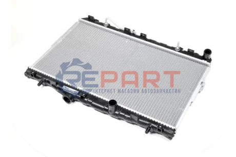 Фото Радиатор охлаждения HYUNDAI COUPE (GK) (02-) 2.0 и 16V (выр-во) NISSENS (67489) изображение 1