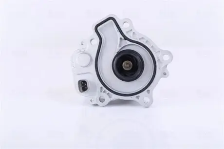 Додатковий водяний насос (режим роботи електричний) HONDA CR-V V, HR-V, JAZZ V LEXUS CT TOYOTA AURIS, PRIUS, PRIUS C, PRIUS PLUS, YARIS 1.5H-2.0H 10.06 NISSENS 831074