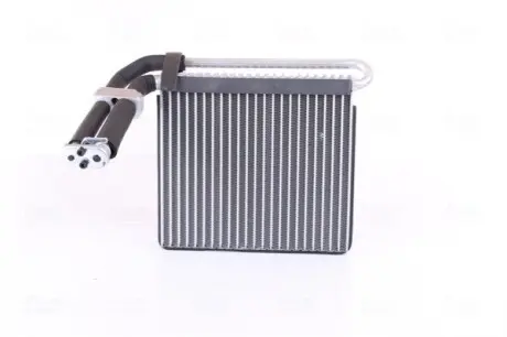 Испаритель кондиционера NISSENS 92332 Купить в Украине
