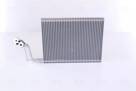 Радиатор кондиционера BMW 1 (F20)/3 (F30)/4 (F36) 14- (испаритель) NISSENS 92361 (фото 1)