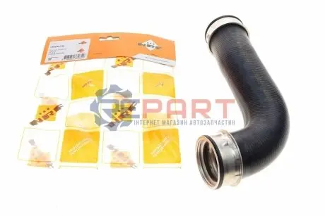 Патрубок інтеркулера (впуск) (L) VW Caddy III 1.9/2.0 TDI 04- NRF 166035 Купити в Україні