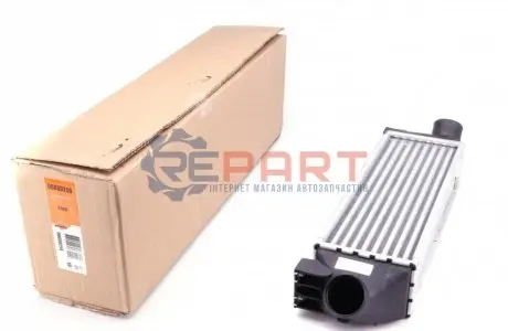 Радіатор інтеркулера Ford Transit 2.0 DI 00-06 NRF 30259 Купити в Україні