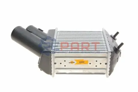 Радіатор інтеркулера Renault Megane/Scenic 1.5D/1.9D/2.0 96- NRF 30832 Купити в Україні