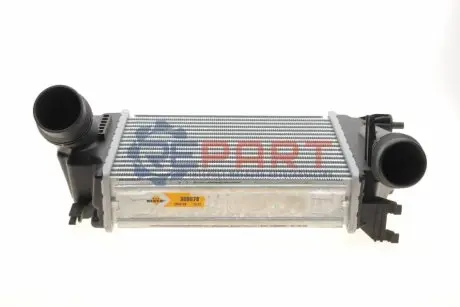 Радіатор інтеркулера Nissan Qashqai/X-Trail/Renault Megane IV/Scenic IV 1.6D 13- NRF 309078 Купити в Україні