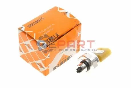 Датчик тиску кондиціонера Tesla Model 3/Y 17- NRF 38975 Купити в Україні