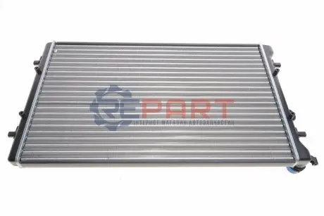 Радіатор охолодження Skoda Octavia/VW Golf IV 1.4-2.8/1.9TDI (Економ-клас) NRF 509529A Купити в Україні