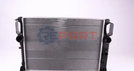 Радіатор охолодження MB E-class (S211/W211) 1.8-5.0 02-10 NRF 53422 Купити в Україні