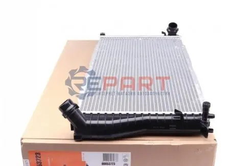 Радіатор двигуна (з монтажними елементами Easy Fit) BMW 5 (E39), 7 (E38) 2.0D-3.9D 08.98-05.04 NRF 53723 Купити в Україні