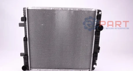 Радиатор охлаждения MB Atego 815-1215 (-AC) NRF 53893