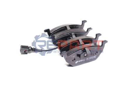 Комплект гальмівних колодок (передніх) Audi A3/Skoda Octavia 96-13/Fabia 99-/VW Caddy/Golf 96-15 (+датчик) REMSA 063321 Купити в Україні