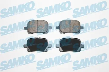 Колодки гальмівні (передні) Toyota Camry/Lexus ES 96-06 (Akebono) SAMKO 5SP953
