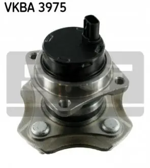 Комплект підшипника колеса задн TOYOTA COROLLA, COROLLA VERSO 1.3-2.0D 08.01-03.08 SKF VKBA3975