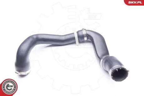 Патрубок інтеркулера (R) Land Rover Freelander 2.2D 06-14 SKV GERMANY 24SKV663