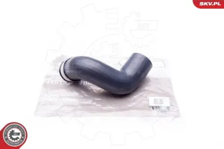Патрубок інтеркулера BMW X3 E83) 2.0D 04-17 N47 SKV GERMANY 24SKV718