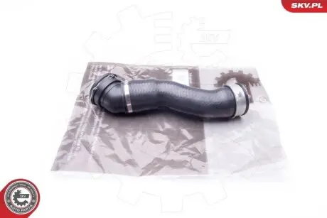 Патрубок інтеркулера (L) BMW 5 (E60) 04-10 M57 D30 SKV GERMANY 24SKV720
