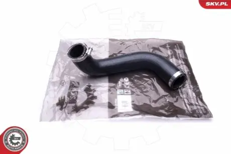 Патрубок інтеркулера Ford Focus II/Volvo V50 1.6TDCi/1.6D 04-12 SKV GERMANY 24SKV772