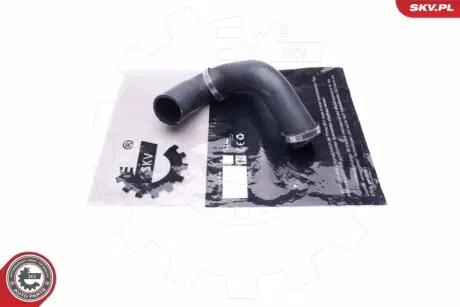 Патрубок інтеркулера Citroen C5 04-/Peugeot 407 1.6HDi 04-11 SKV GERMANY 43SKV251