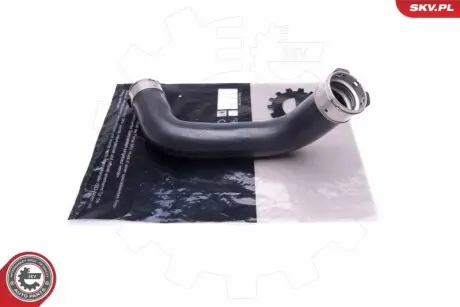 Патрубок интеркулера Nissan Qashqai 1.6 Dci 13- SKV GERMANY 43SKV374