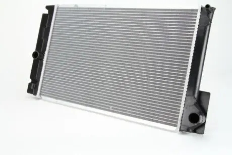 Радіатор двигуна (акпп/мкпп) TOYOTA AURIS, AVENSIS, COROLLA, VERSO 1.33-2.0 11.06-10.18 Thermotec D72030TT Купити в Україні