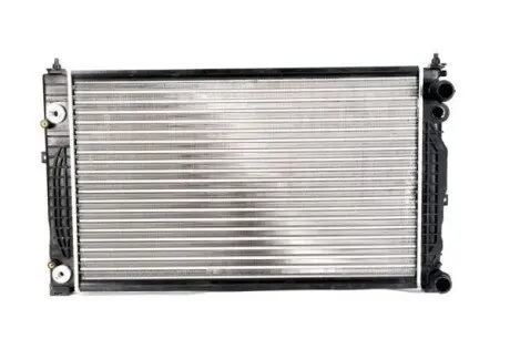 Радіатор двигуна (акпп) AUDI A4 B5, A6 C5 VW PASSAT B5, PASSAT B5.5 1.6-2.7 11.94-05.05 Thermotec D7A006TT Купити в Україні