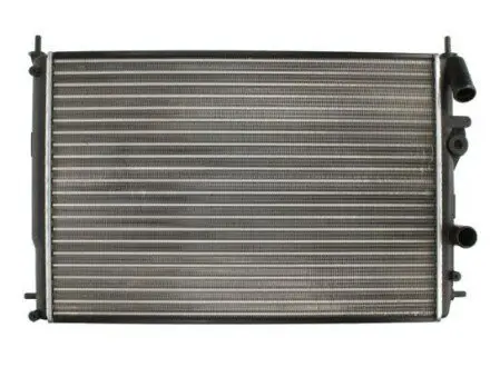 Радіатор двигуна (мкпп) DACIA LOGAN, LOGAN MCV, SANDERO NISSAN KUBISTAR RENAULT LOGAN I, MEGANE I, MEGANE I CLASSIC, MEGANE I COACH, MEGANE SCÉNIC, SCENIC I 1.4-2.0 01.96 Thermotec D7R007TT Купити в Україні