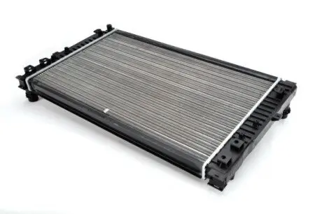 Радіатор двигуна (акпп) AUDI A4 B5, A6 C4, A6 C5, ALLROAD C5 SKODA SUPERB I VW PASSAT B5, PASSAT B5.5 1.8-4.0 01.95-03.08 Thermotec D7W052TT Купити в Україні