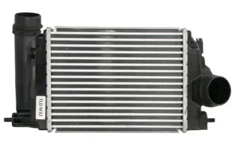 Інтеркулер NISSAN QASHQAI II RENAULT KADJAR 1.6 02.14 Thermotec DAR028TT