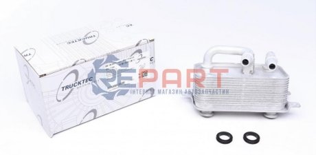 Радиатор масляный BMW 5(E60)/6(E63)/7(E65) 2.2-4.4 01-10 (теплообменник)) TRUCKTEC 08.18.003