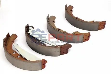 Колодки гальмівні (задні) VW Golf IV 1.4 16V 97-05 (барабанні) (200x40) TRW GS8544 Купити в Україні