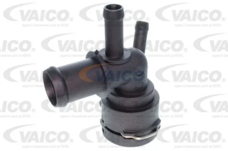 Фланець охолоджуючої рідини (кількість виходів: 4) AUDI A3, Q2 SEAT LEON, LEON ST SKODA KODIAQ I, OCTAVIA III, SUPERB III VW BEETLE, CC B7, GOLF SPORTSVAN VII, GOLF VII, JETTA IV 1.0-2.5 04.10- VAICO V103538