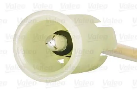 Компресор кондиціонера RVI MIDLUM, PREMIUM 2 VOLVO FE, FE II, FL II, FL III 10.05 Valeo 813034