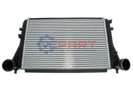 Радіатор інтеркулера VW Caddy III 1.9 TDI 04-10 Valeo 818795 Купити в Україні