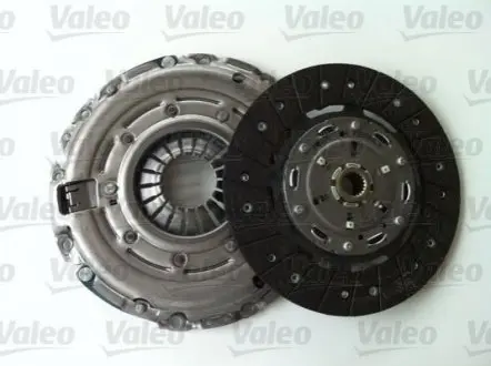 Комплект сцепления (242мм) FIAT SEDICI SUZUKI VITARA 1.4/2.0D 06.06- Valeo 828103