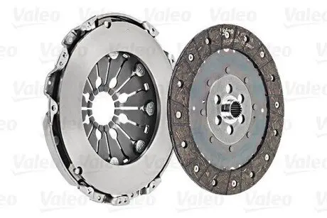 Комплект зчеплення (240мм) RENAULT ESPACE IV, LAGUNA II 1.9D/2.0 03.01-01.15 Valeo 832223