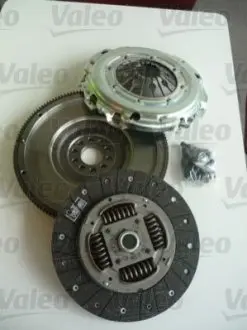 Комплект зчеплення із жорстким маховиком (240мм) SEAT LEON VW BORA, BORA I, GOLF IV 2.3/2.8 12.98-06.06 Valeo 835039