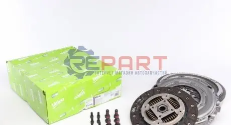 Комплект зчеплення із жорстким маховиком (239мм) FIAT GRANDE PUNTO, SEDICI OPEL ASTRA H, ASTRA H GTC, SIGNUM, VECTRA C, VECTRA C GTS, ZAFIRA B SUZUKI SX4 1.9D 04.04 Valeo 835148 Купити в Україні
